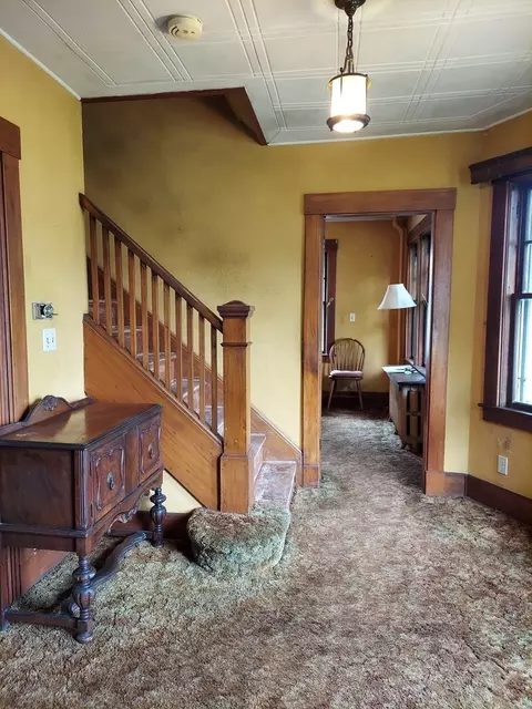 Entry Way - 51 River St, Hudson, MA 01749 photo 1 of 1