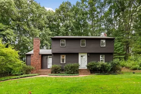 480 Essex St, Lynnfield, MA 01940