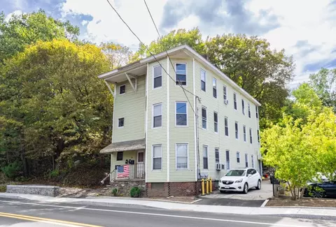 66 E Main St, Southbridge, MA 01550