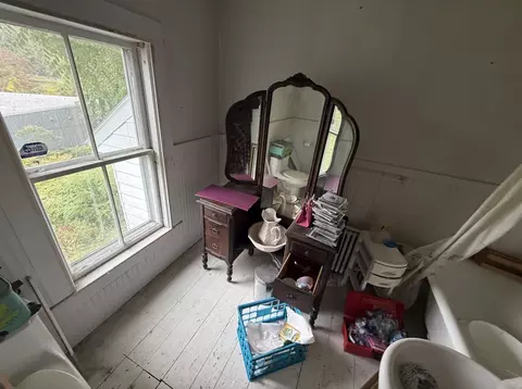 Bath - 220 Park St, Athol, MA 01331 photo 4 of 4
