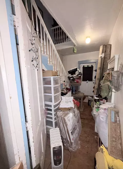 Entry Way - 220 Park St, Athol, MA 01331 photo 1 of 3
