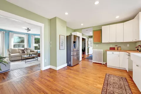 Kitchen - 4 Crane Ave # -6, Maynard, MA 01754 photo 3 of 5
