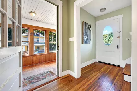 Entry Way - 4 Crane Ave # -6, Maynard, MA 01754 photo 3 of 7