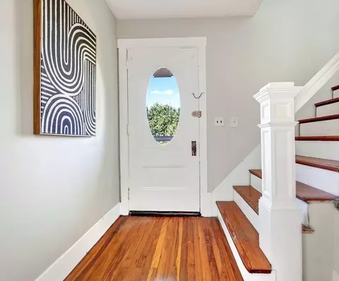 Entry Way - 4 Crane Ave # -6, Maynard, MA 01754 photo 4 of 7