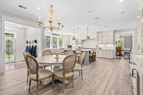 Dining - 35 Sullivan Way, Canton, MA 02021 photo 2 of 3