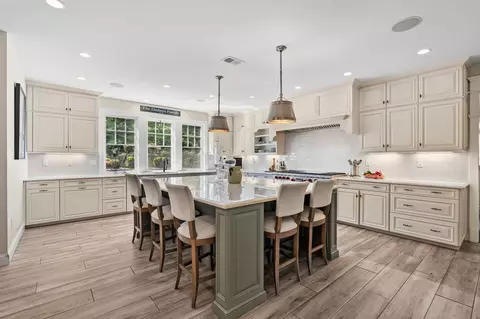 Kitchen - 35 Sullivan Way, Canton, MA 02021 photo 1 of 3