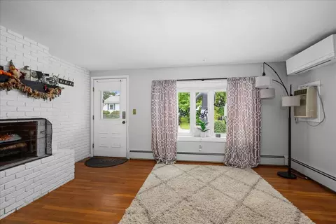 Living - 3 Vine St, Webster, MA 01570 photo 2 of 2