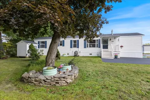 1 Arrow Dr #L, Salem, NH 03079