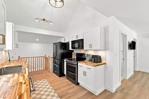 Kitchen - 204 River Dr, Hadley, MA 01035 photo 2 of 5