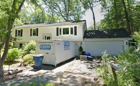148 Rogers St, Tewksbury, MA 01876