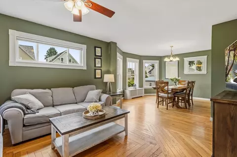 5 Mooney Ave, Salem, MA 01970