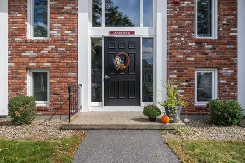 15 Foundry St #A6, Easton, MA 02375