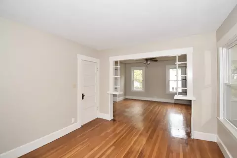 Living - 92-94 Manchester Ter, Springfield, MA 01108 photo 4 of 5