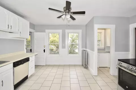 Entry Way - 92-94 Manchester Ter, Springfield, MA 01108 photo 1 of 2