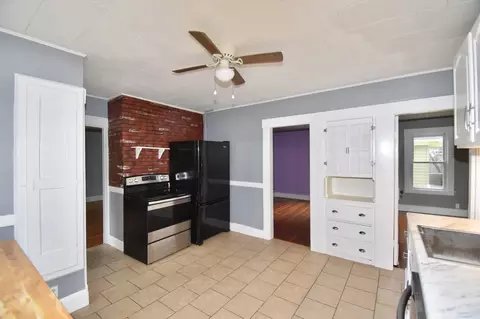 Kitchen - 92-94 Manchester Ter, Springfield, MA 01108 photo 5 of 5