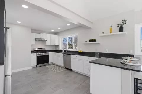 15 S Fairview St #3, Boston, MA 02131