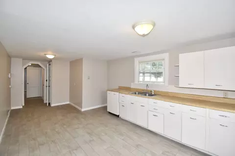 Entry Way - 67 Temby St, Springfield, MA 01119 photo 1 of 3