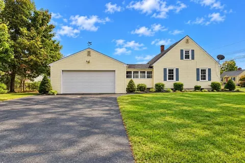 Exterior - 67 Temby St, Springfield, MA 01119 photo 7 of 8