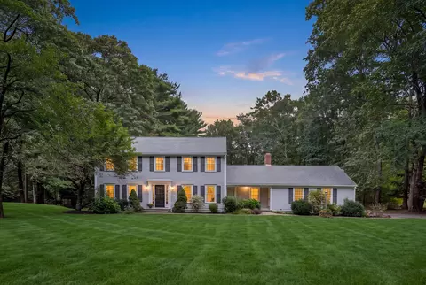 55 Turtle Ln, North Andover, MA 01845