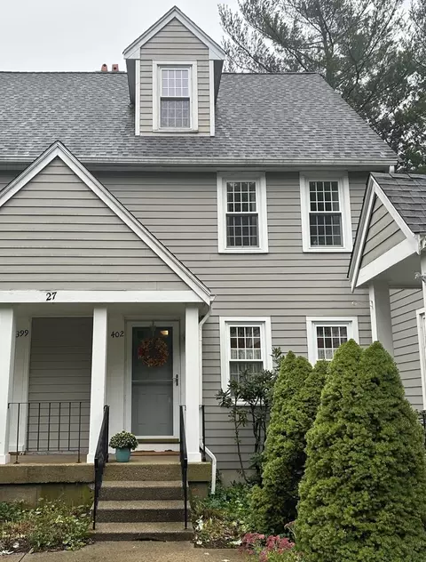 402 Twin Lakes Dr #402, Halifax, MA 02338