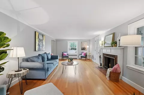 Living - 1 Algonquin Rd, Worcester, MA 01609 photo 2 of 2