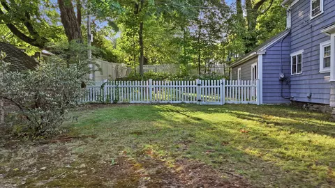 Exterior - 1 Algonquin Rd, Worcester, MA 01609 photo 6 of 7