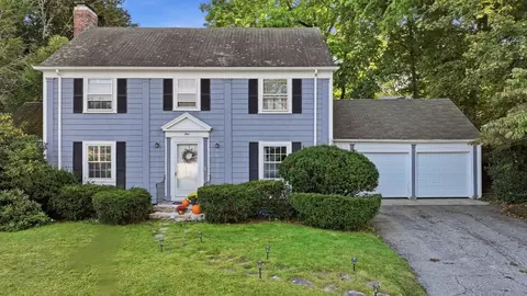 Exterior - 1 Algonquin Rd, Worcester, MA 01609 photo 2 of 7