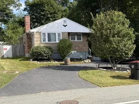 186 Pearl St, Brockton, MA 02301