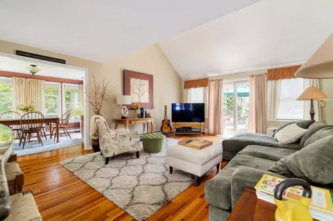 Living - 13 Fieldstone St #13, Upton, MA 01568 photo 1 of 3