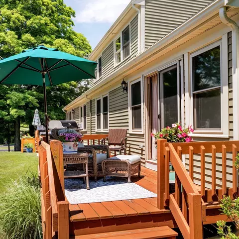 Exterior - 13 Fieldstone St #13, Upton, MA 01568 photo 4 of 5