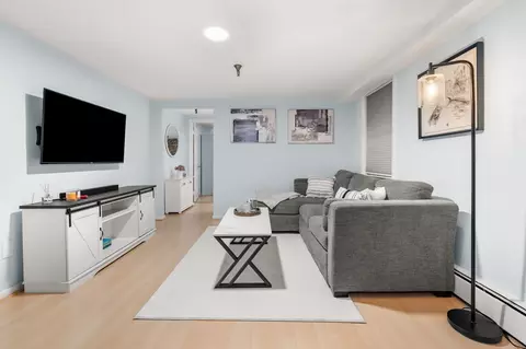 259 Beacon St #4, Boston, MA 02116