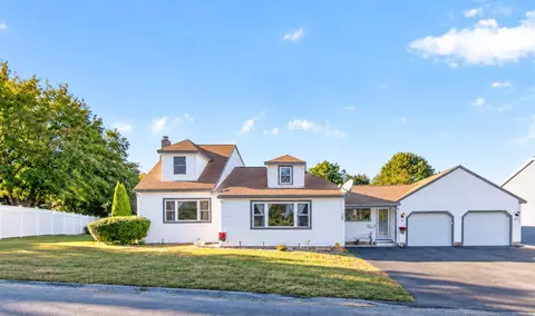 26 Atlanta St, Haverhill, MA 01830