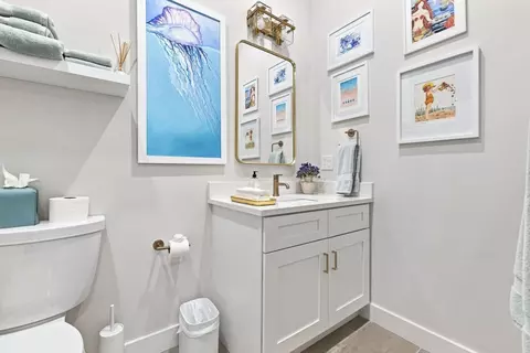Bath - 531 Main St #2002, Reading, MA 01867 photo 1 of 6