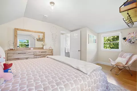 Bedroom - 27 Pickering St, Danvers, MA 01923 photo 5 of 5