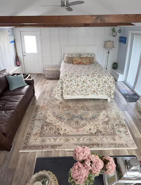Bedroom - 5 Bayview Rd, Mashpee, MA 02649 photo 1 of 6
