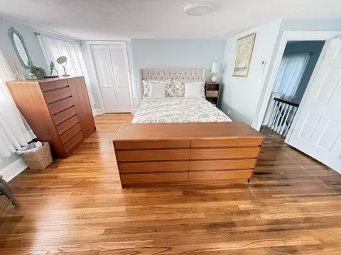 Bedroom - 5 Bayview Rd, Mashpee, MA 02649 photo 4 of 6