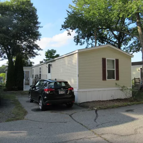 37 Mobile Ave #37, Chelmsford, MA 01824
