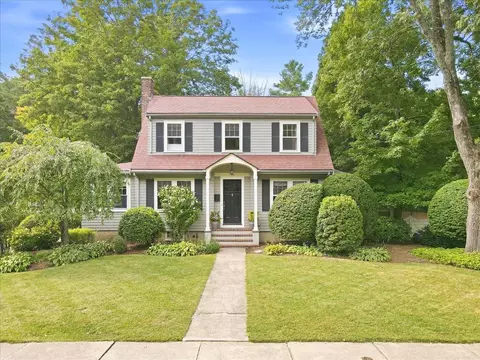 103 Lewis Ave, Walpole, MA 02081