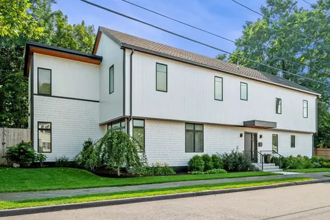 8 Dennison Ave, Swampscott, MA 01907