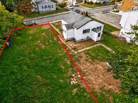 468 Buffinton St #LOT 2, Fall River, MA 02721 photo 2