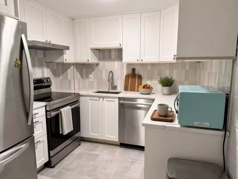 185 Quincy Shore Dr #24, Quincy, MA 02171
