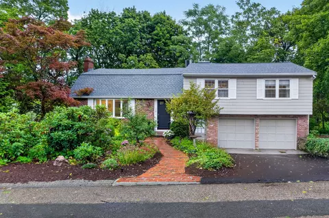 130 Moss Hill Rd, Jamaica Plain, MA 02130
