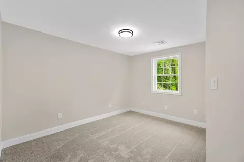 Bedroom - 198 Uxbridge Rd, Sutton, MA 01590 photo 2 of 3