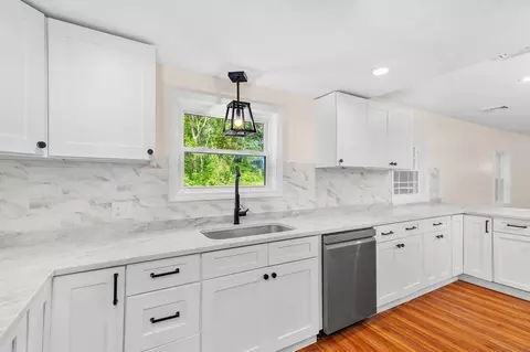 Kitchen - 198 Uxbridge Rd, Sutton, MA 01590 photo 1 of 3