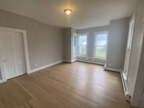 Living - 830 Main St, Warren, MA 01083 photo 4 of 9