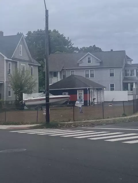 57 Home St, Springfield, MA 01104