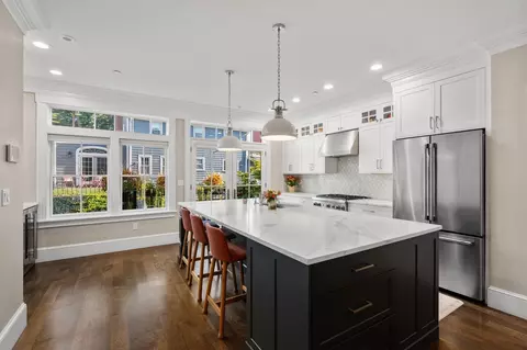 14 Lawnwood Pl, Boston, MA 02129