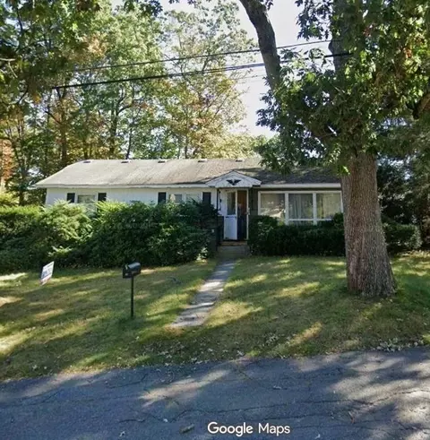 44 Miami St, Fitchburg, MA 01420