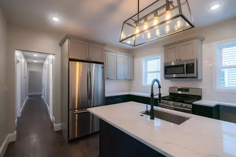 101 Draper St #1, Boston, MA 02122