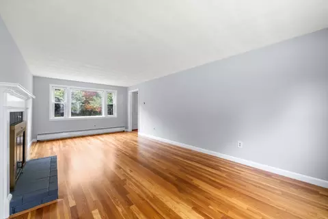 Living - 23 Christopher Dr, Milton, MA 02186 photo 4 of 6